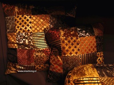sierkussen oker bruin &amp; goud tinten - velvet patchwork - 60 cm