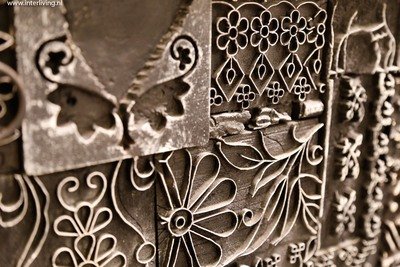 Indiaas tvkast/dressoir met stempel houtsnijwerk zwart met white washed - 50*145*40