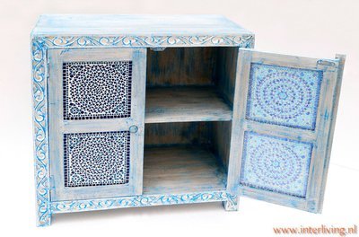 2 deurs kast mangohout - blue washed - met blauwe mozaïek panelen