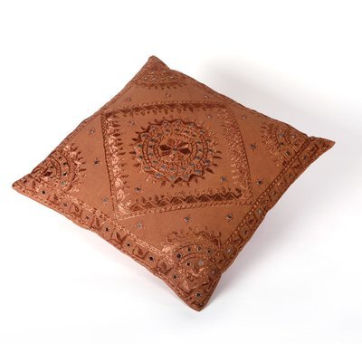 sierkussen in chocolade bruin met mirror spiegeltjes en borduurwerk - handgemaakt van katoen