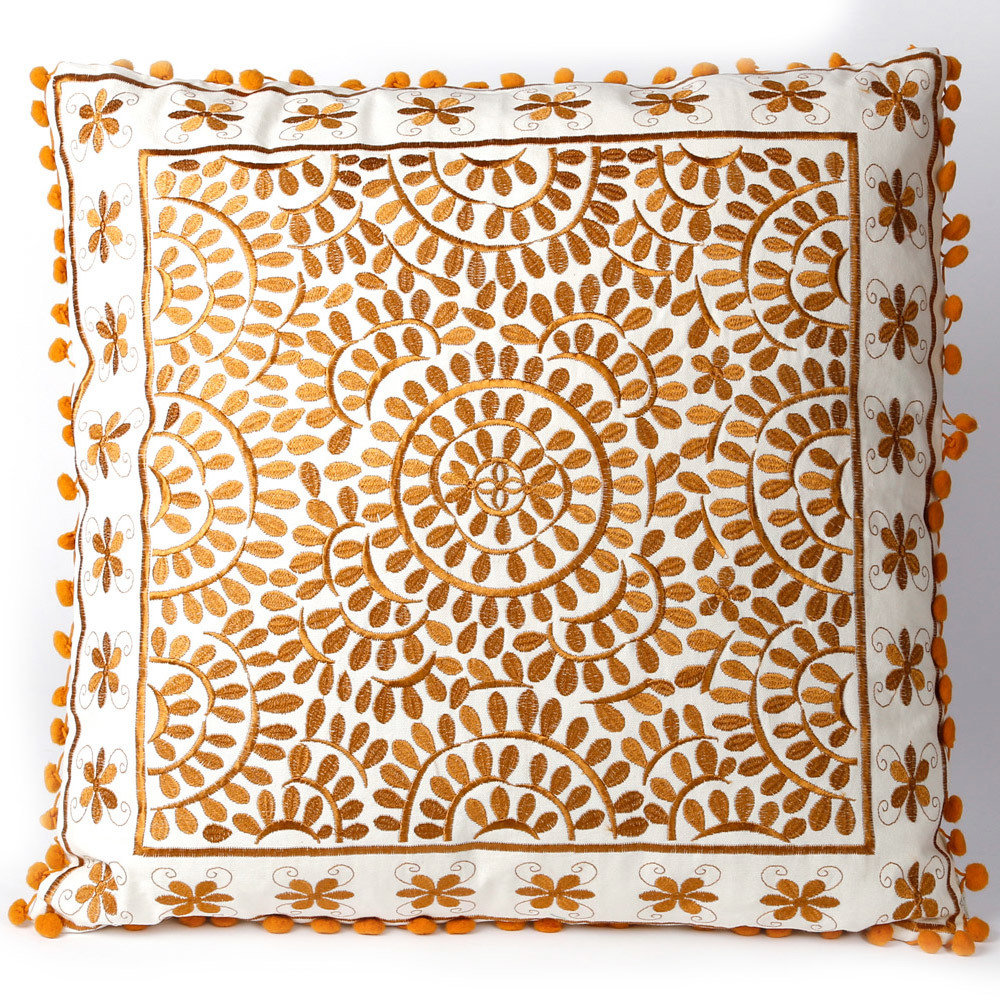 sierkussen goa 50 x 50 cm - goud bruin - handgemaakt van katoen