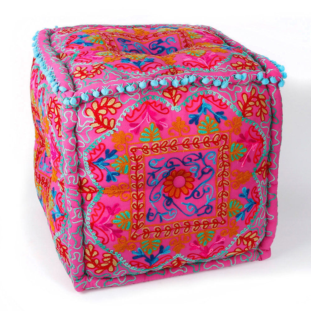 vierkante poef "Gipsy" 45 cm - Etnic Suzani borduurwerk - roze - handgemaakt van katoen