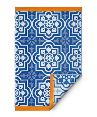 binnen & buiten vloerkleed - blauw witte mediterraanse tegel-print - S/ M / L / XL tuinkleed - duurzaam eco buitentapijt met goodweave certificaat binnen & buiten vloerkleed - blauw witte mediterraanse tegel-print - S/ M / L / XL tuinkleed - duurzaam eco buitentapijt met goodweave certificaat