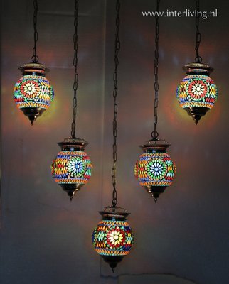 hanglamp of kroonluchter met 5 grote bollen mozaïek multi colour hanglamp of kroonluchter met 5 grote bollen mozaïek multi colour