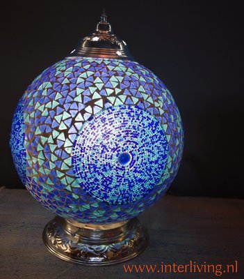 tafellamp bol Ø25 mozaïek & kralen in blauw tinten glas - limited edition tafellamp bol Ø25 mozaïek & kralen in blauw tinten glas - limited edition
