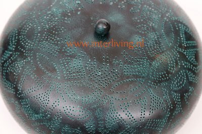 Gekleurde vintage filigrain plafonniere oosterse gaatjes patronen- donker metaal met groen- doorsnede 38 cm