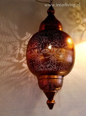 Arabische stijl hanglamp lantaarn - vintage koperlook - oosterse & bohemian woonstijl - met 2 waxinehouders Arabische stijl hanglamp lantaarn - vintage koperlook - oosterse & bohemian woonstijl - met 2 waxinehouders