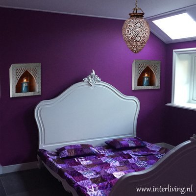 Bedsprei -  van fluweel in paars gekleurd patchwork uitvoering