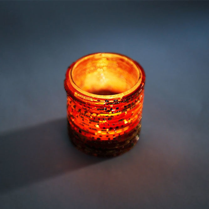 Twee stuks waxinehouders armbandjes rood oranje