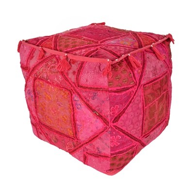 poef roze 40 * 40 * 40 met kwastjes