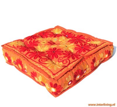 vloerkussen 45 cm - "Indian flowers sunset" oranje met bloemen borduurwerk