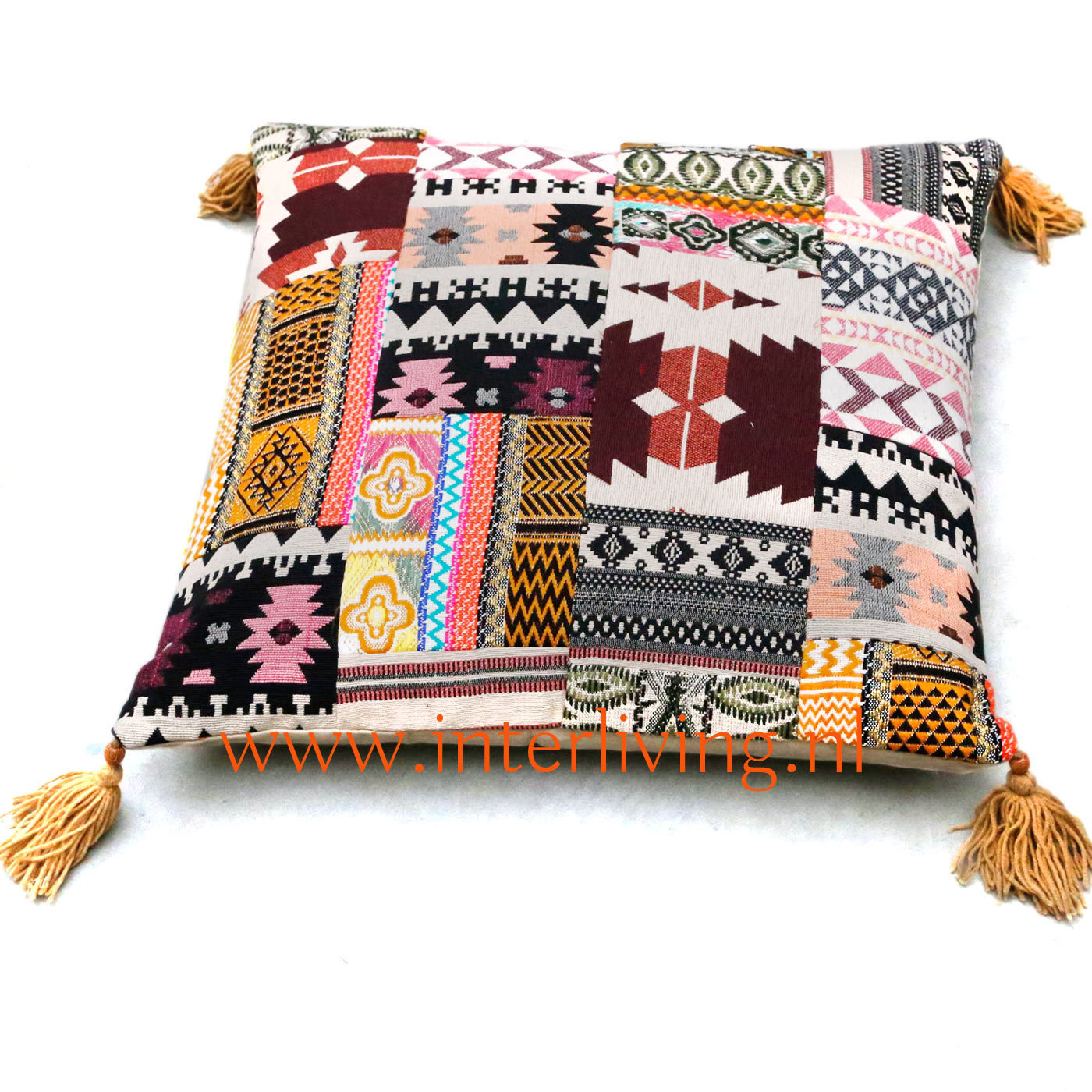 Sierkussen XL Kelim Patchwork met vier fringe kwasten met kralen -  handgemaakt van katoen