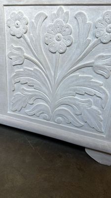 dekenkist "Indian flowers" white wash