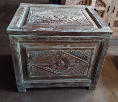 dekenkist "Maharadja" van gegraveerd mangohout in vintage India jaipur turquoise blue - opbergmeubel / bijzet-tafel