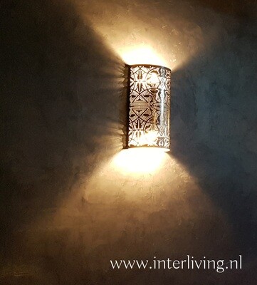 Wandlamp langwerpig zwart met vintage goudlook filigrain style