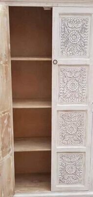 Ibiza kast van hout met lotus houtsnijwerk uit India - 180 cm hoog / 90 cm breed / 40 cm diep - 8 panelen met houtsnijwerk - white washed finish met 2 deuren