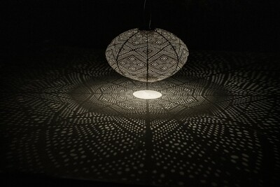 solar lampion met filigrain effect - buitenlamp - Oval 40 Ikat - Goud