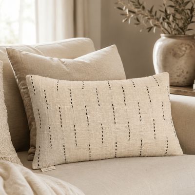 Kussenhoes rechthoek van 100% gerecycled katoen- naturel kleur met zwarte accenten - eco design  van het merk Original Home