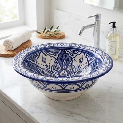 Marokkaanse waskom met wit blauwe kleurstelling - royal delft mandala style (nr L721) - aardewerk (opbouw) wasbak uit Fez - Ø 40 cm