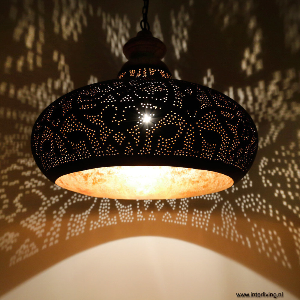 Industriële lamp in filigrain design, metaal mat zwart & verweerd goud met hout afwerking