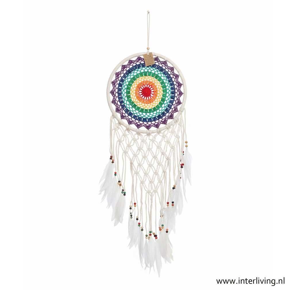 dromenvanger regenboog met witte veertjes en kralen - macramé gehaakt - 88 x 30 cm