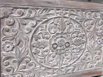 Dressoir antique washed met lotus houtsnijwerk 76 x 76 x 40 cm