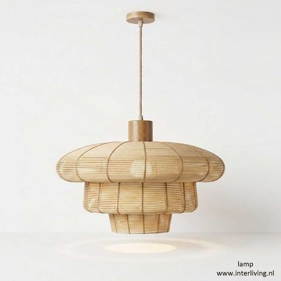 rotan hanglamp van ronde lagen - naturel Scandinavisch design rotan hanglamp van ronde lagen - naturel Scandinavisch design
