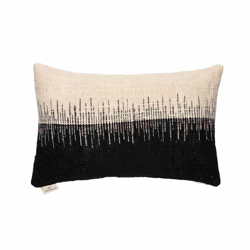 Kussenhoes zwart wit piano streep  (rechthoekig) van 100% gerecycled katoen - jute - eco design van het merk Original Home