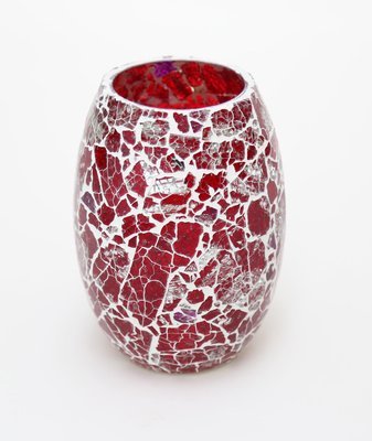 Hippe funky kleurrijke bloemenvaas van Hippe funky kleurrijke bloemenvaas van "crackle glass" gebroken mozaïek met parelmoerglans in rood / paars - gerecycled glas
