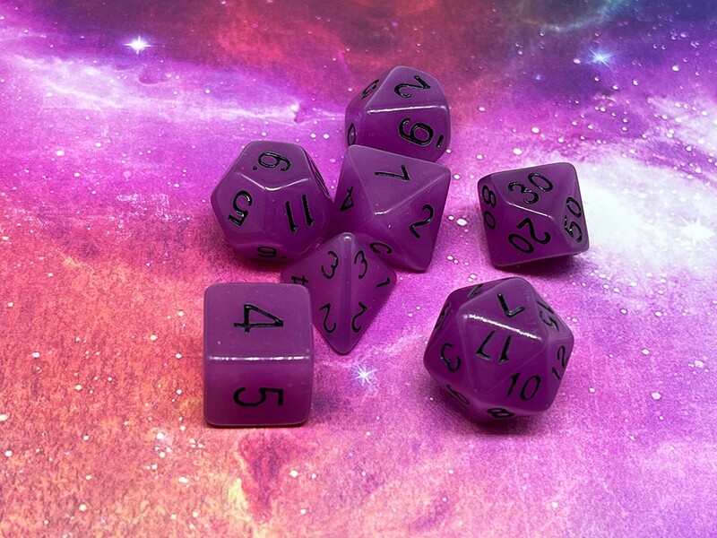Dice Set - Glow in the Dark - Purple