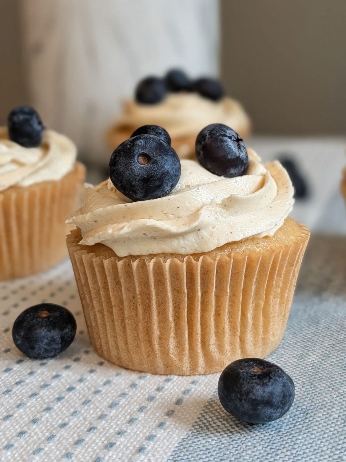Vanilla Cupcake with Blueberry Filling