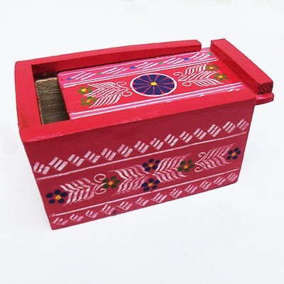 Wood box with desings from Totonicapán huipils - TB00, 6.5" * 3" * 4"