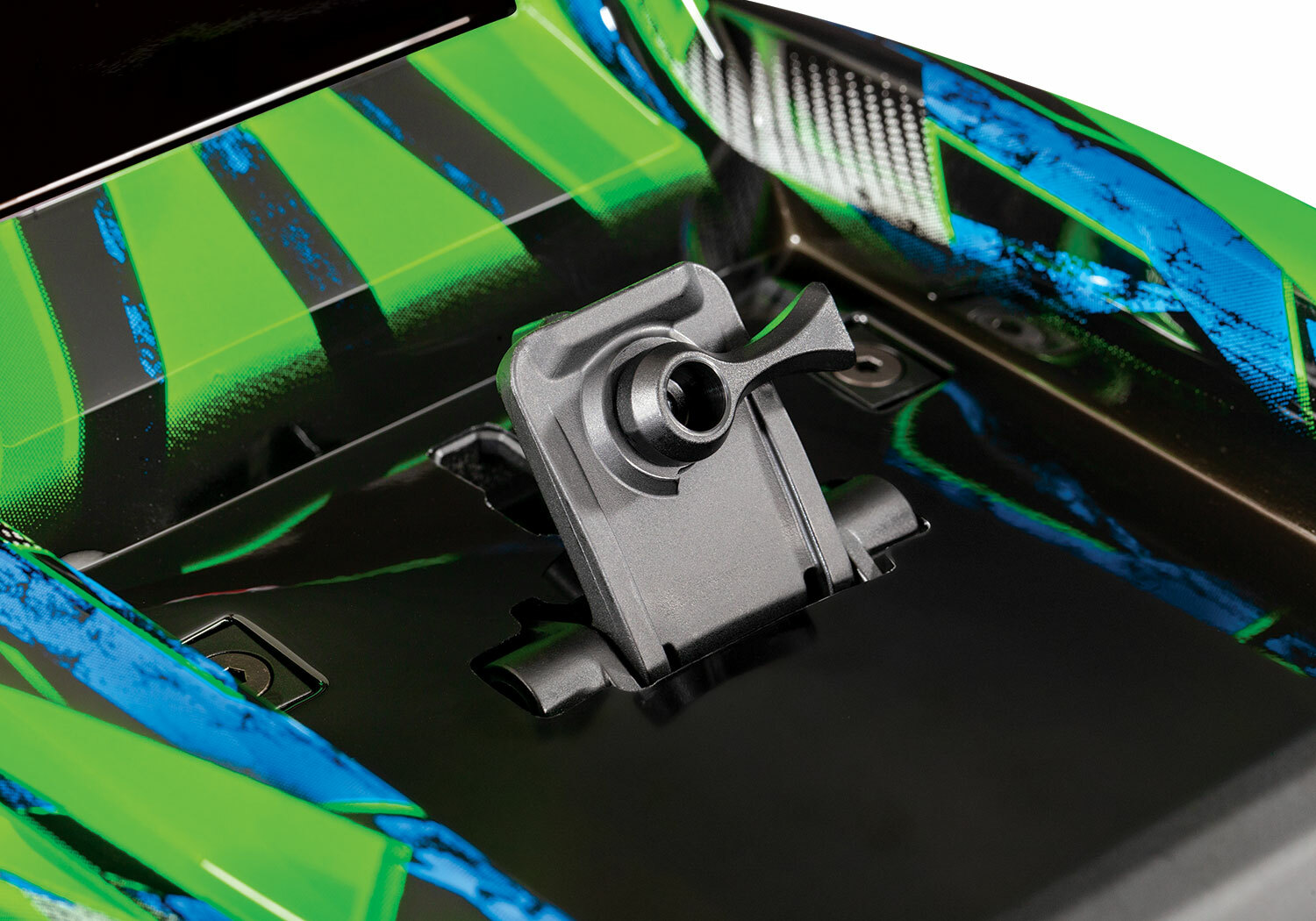 Traxxas Hoss 4x4 VXL 3S (TQi/No Batt or Charger) Traxxas Hoss 4x4 VXL 3S (TQi/No Batt or Charger)