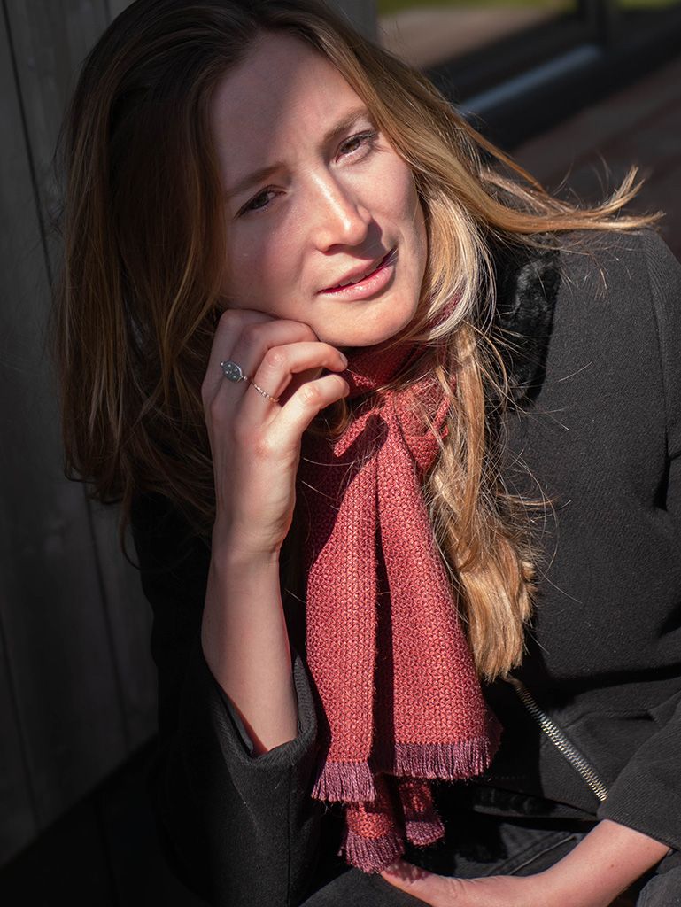 écharpe en soie Géminides grenat