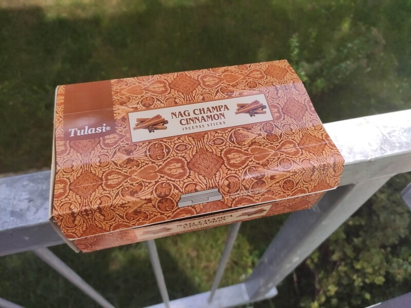 Vonné Tyčinky Tulasi Nag Champa & Cinnamon