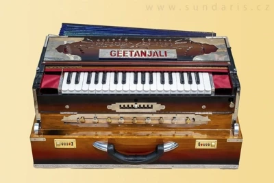 Profesionální Harmonium Geetanjali 3 Line Scale Changer