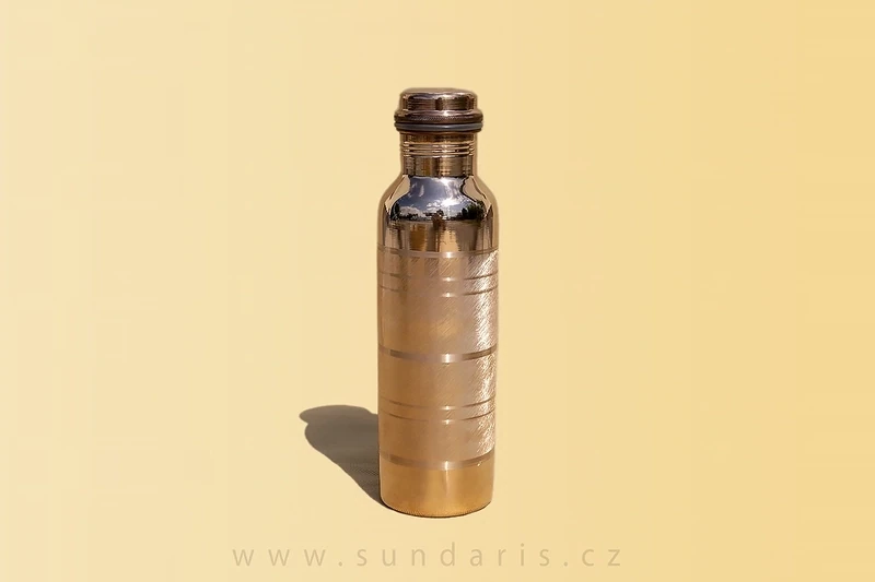 Měděná Láhev Sundaris Gravírovaná 800 ml.
