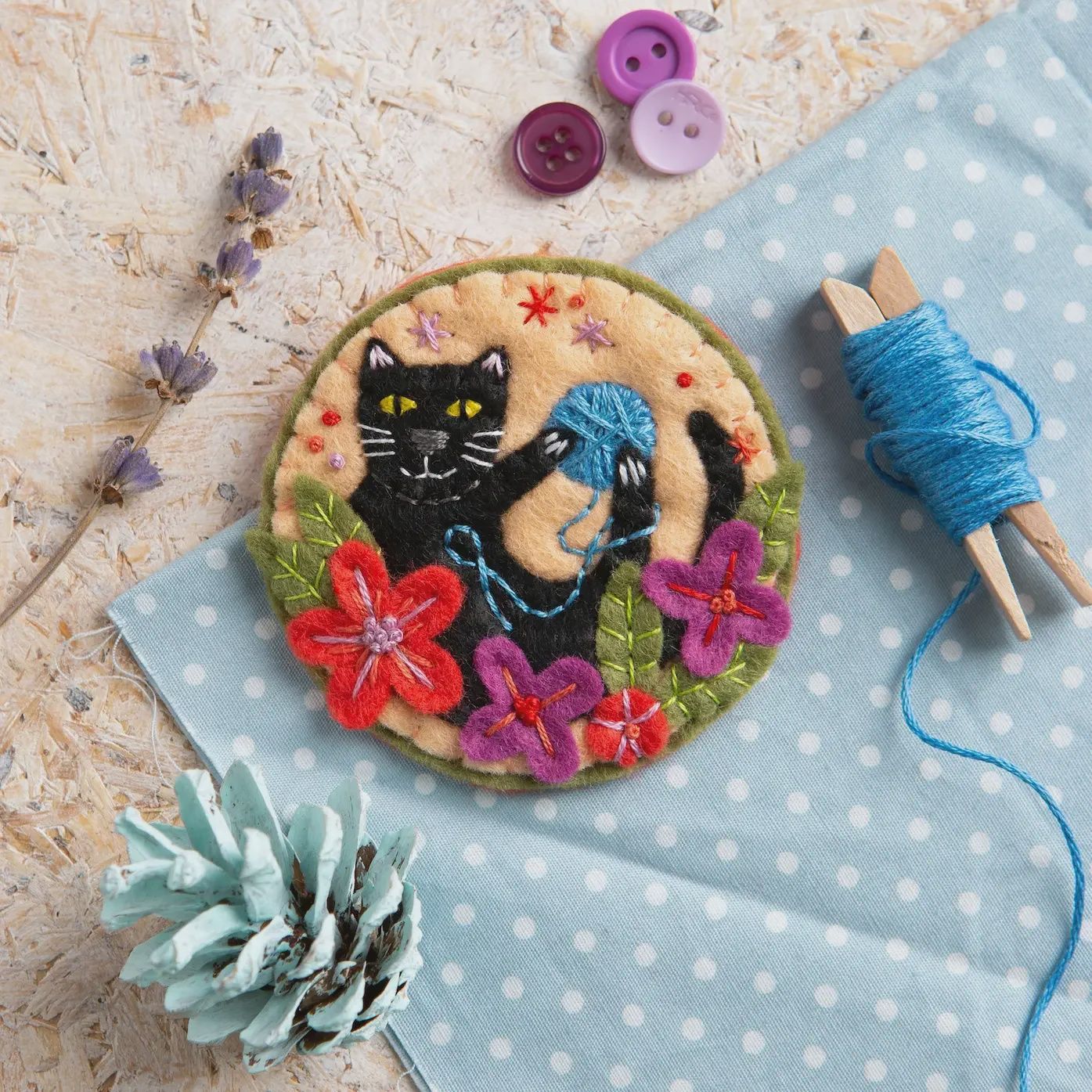 Black Cat Brooch Felt Embroidery Kit Hawthorne Handmade