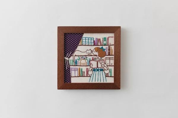 A Life With A Cat Bookshelf Cosmo Embroidery Kit