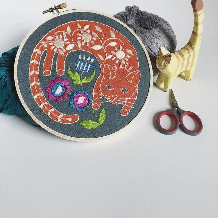 Embroidery Kit - Garden Cat - Rikrack