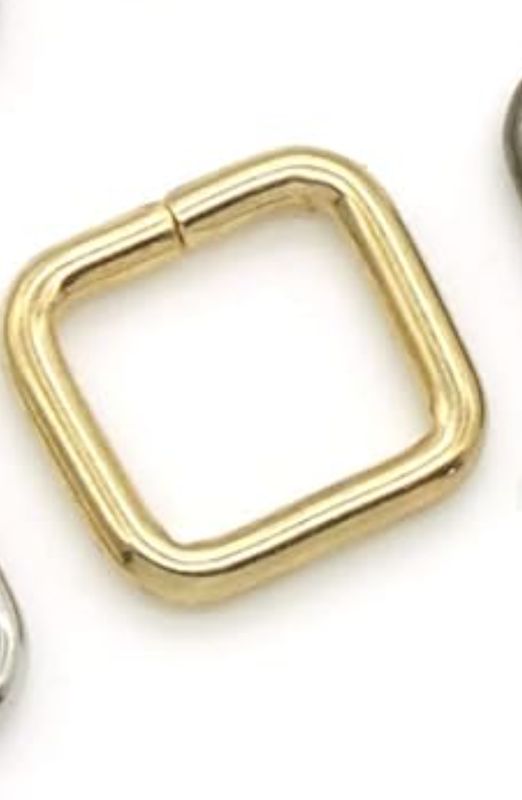 Gold Square Ring 1/2"