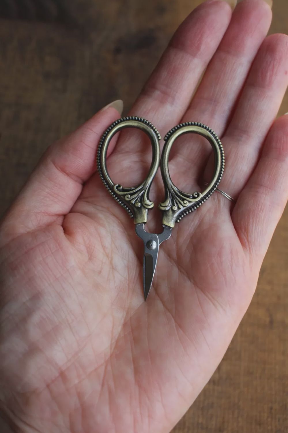 MIni Embroidery Scissors - Antique Gold