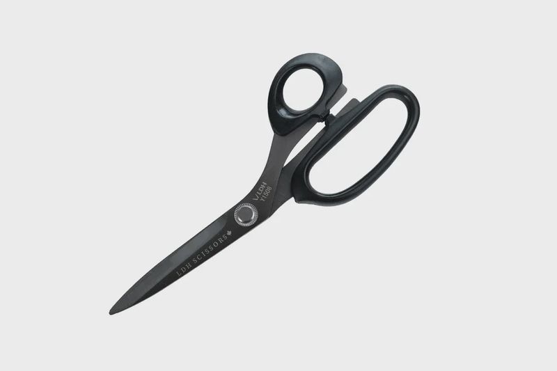 Midnight Edition Light Weight Fabric Shears 8" LDH