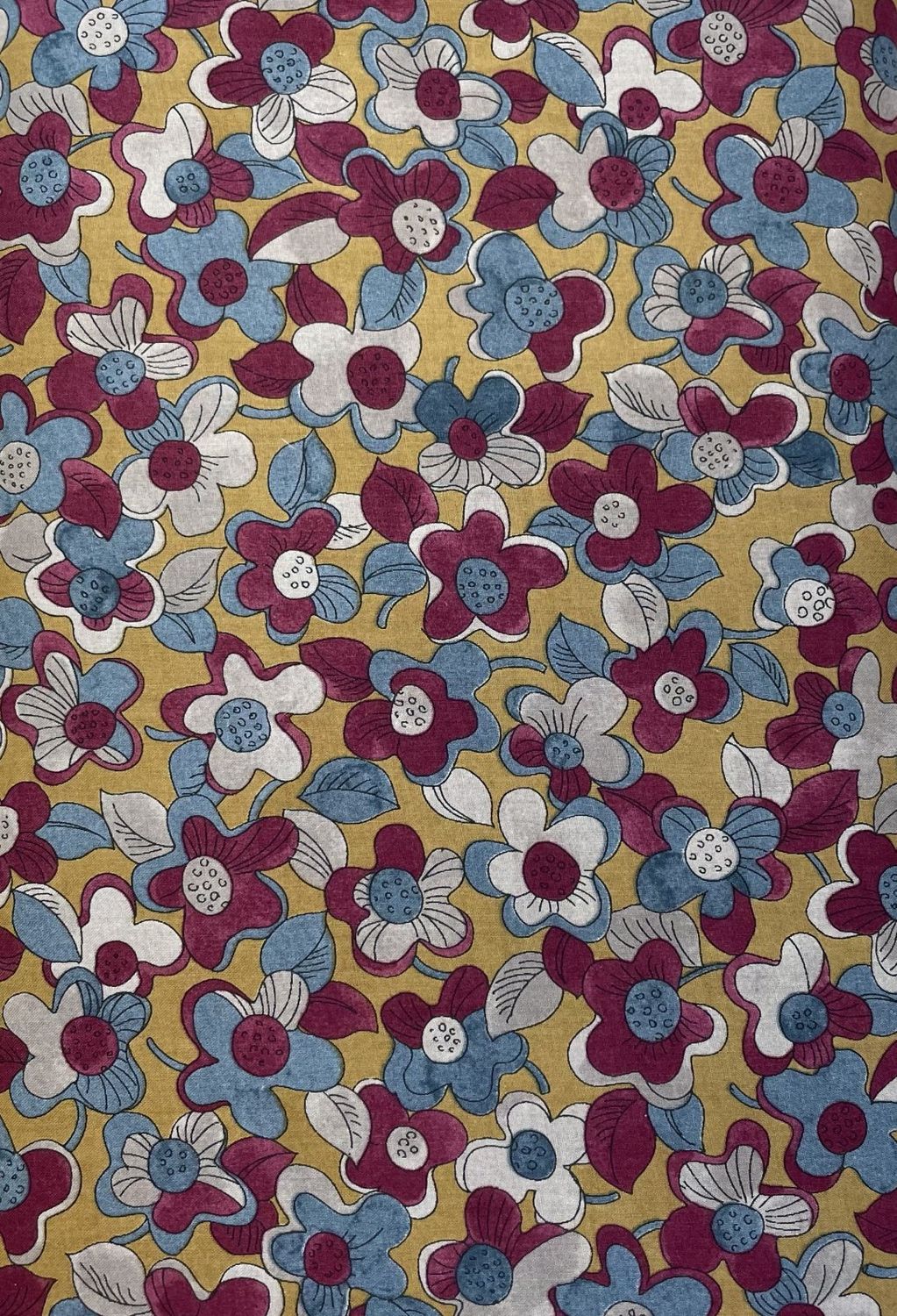 Japanese Imported Cotton Lawn Scandi Flowers Red and Blue Hokkoh