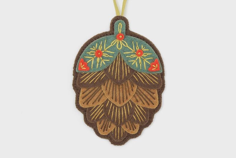 Pinecone Felt Ornament Kit - Kiriki Press