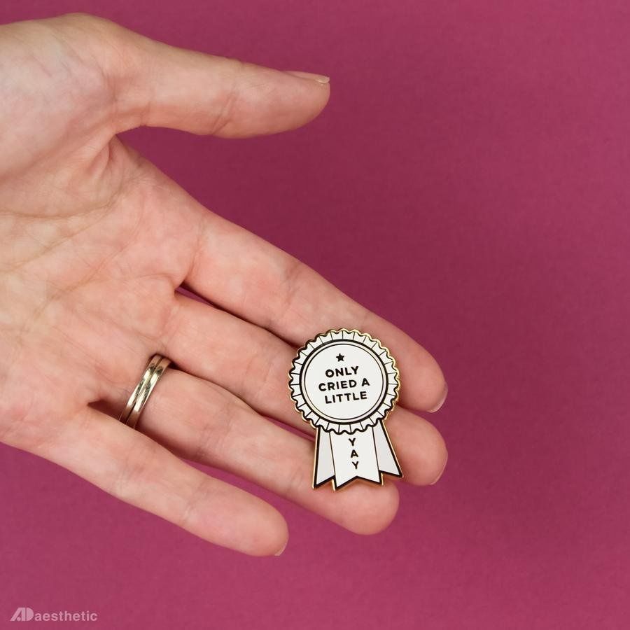 Pin Emo Award Enamel Pin