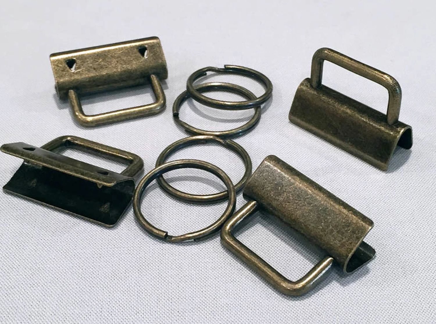 Key Fob Hardware Antique Brass 4ct, Lazy Girl Designs