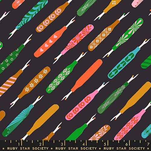 Seam Rippers in Soft Black, 1800 Notion