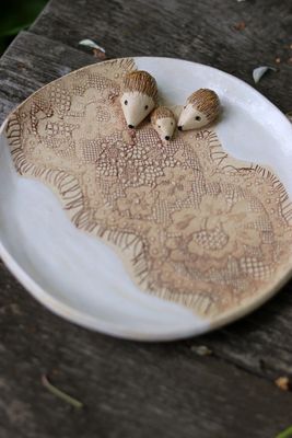 Talerzyk z Jeżykami