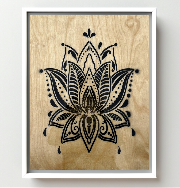 Saphira, Dimensions : 31.8 x 39.4 cm | 12.5'' x 15.5''